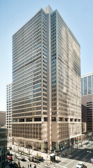 1700 Market St, Philadelphia, PA à louer - Photo du bâtiment - Image 2 de 7