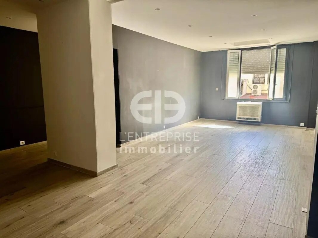 Office in Nice for lease Interior Photo- Image 1 of 7