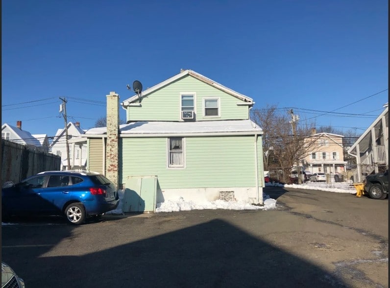 122 S Main St, Norwalk, CT for sale - Building Photo - Image 3 of 10