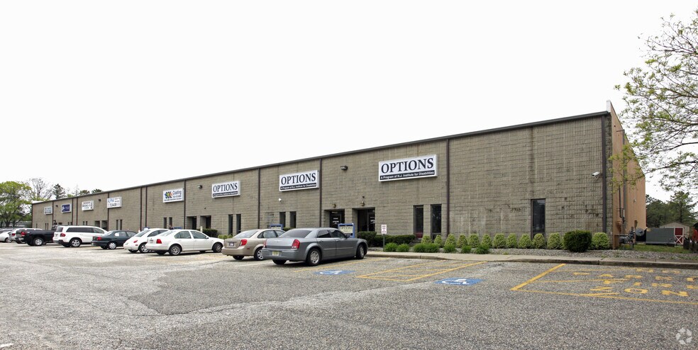 1591 Route 37 W, Toms River, NJ à louer - Photo du bâtiment - Image 3 de 7