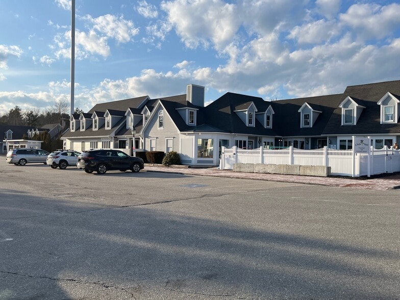 169 Port Rd, Kennebunk, ME à louer - Photo du bâtiment - Image 2 de 10