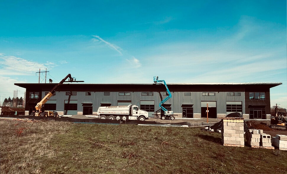 20861 SW Olds Pl, Sherwood, OR à louer - Photo de construction - Image 2 de 2