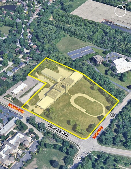 901 N Batavia Ave, Batavia, IL à louer - Aérien - Image 2 de 34