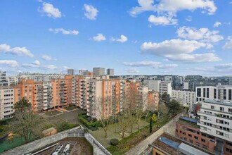 Paris, PAR - AERIAL  map view