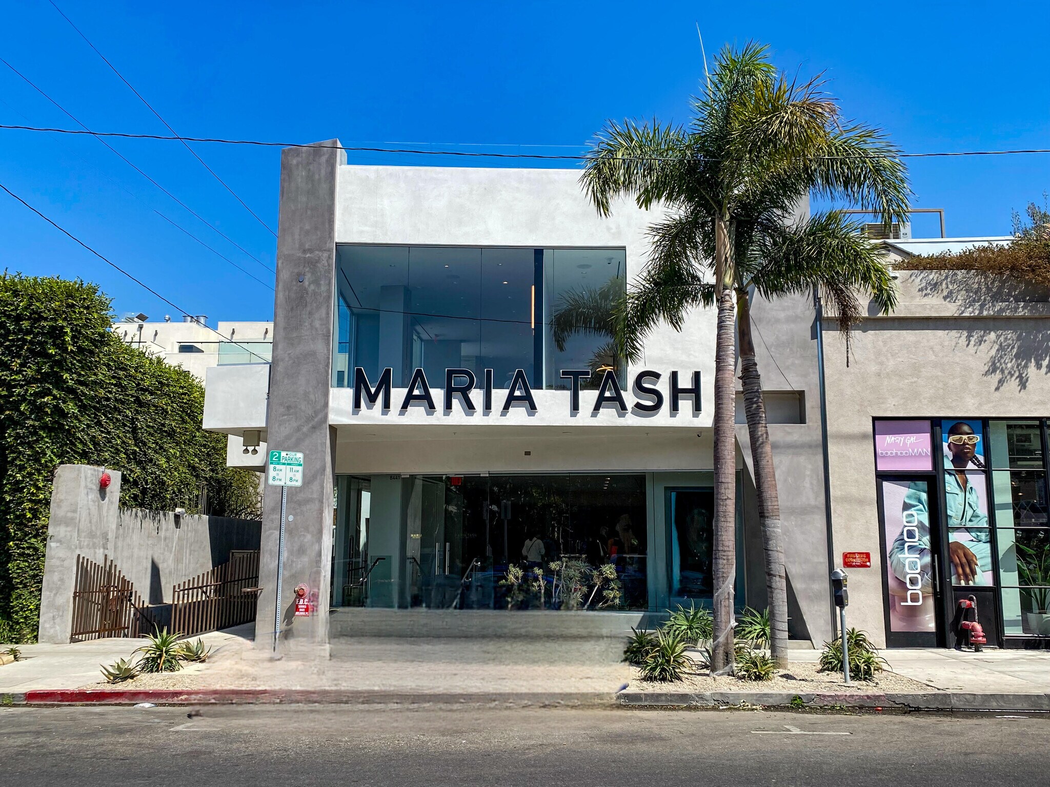8441 Melrose Pl, Los Angeles, CA for lease Primary Photo- Image 1 of 6