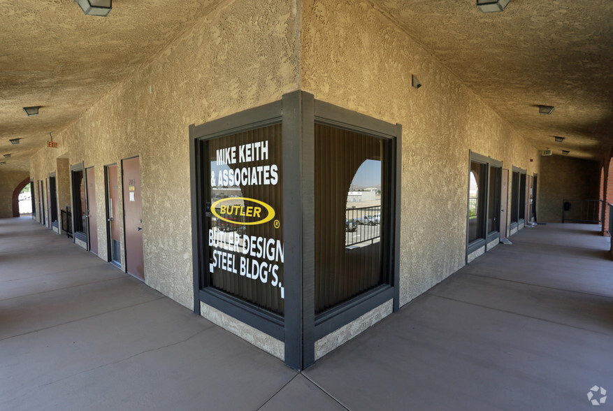 15402 W Sage St, Victorville, CA for lease - Building Photo - Image 3 of 49