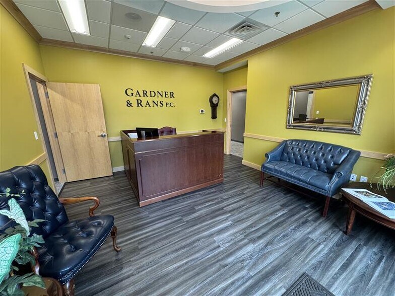 117 Perspective Dr, Granger, IN à louer - Photo du bâtiment - Image 2 de 19