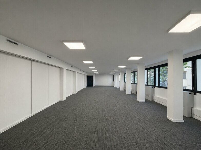 26 Rue Louis Blanc, Lyon for lease - Interior Photo - Image 3 of 8
