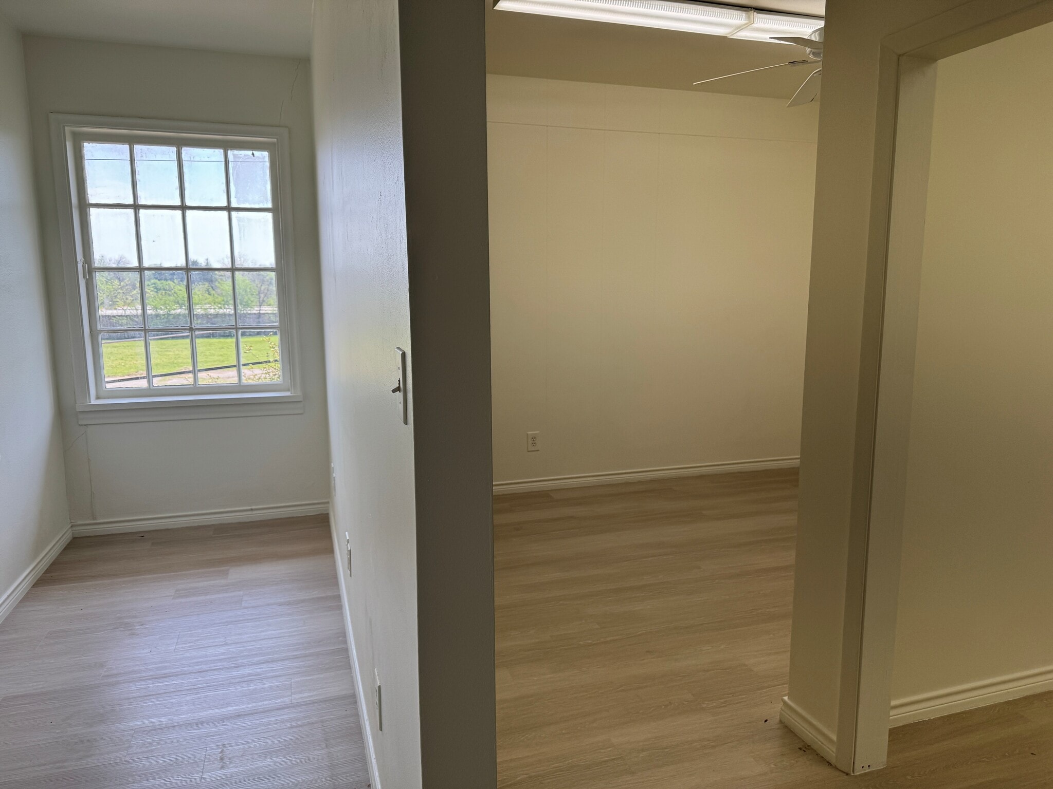 3606 Marvin D Love Fwy, Dallas, TX for lease Interior Photo- Image 1 of 3