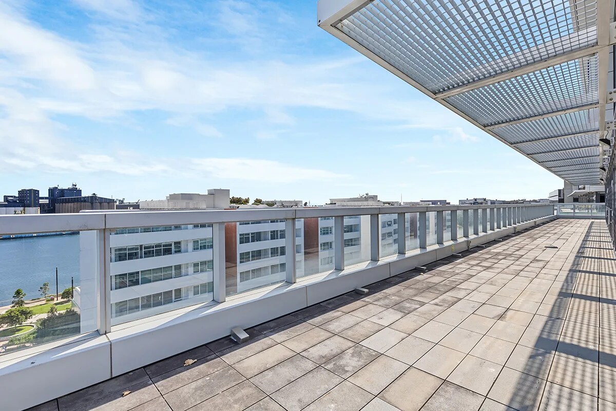 24 Honeysuckle Dr, Newcastle à louer Photo du bâtiment- Image 1 de 14