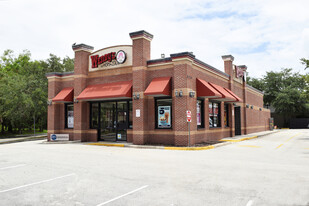 Vacant Former Wendy's - Longwood - Restaurant avec service au volant