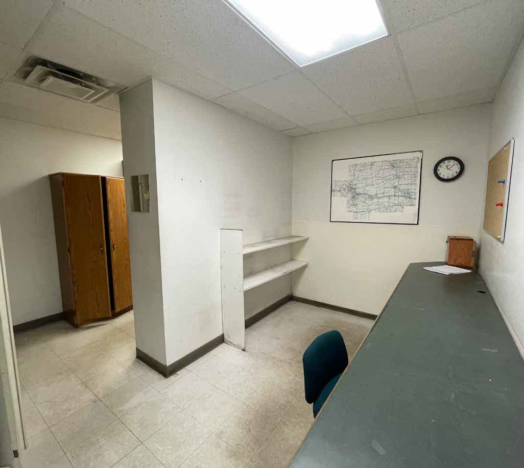 940 Kennel Dr, Rapid City, SD for lease Interior Photo- Image 1 of 8
