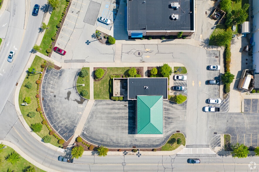 1055 N Hermitage Rd, Hermitage, PA for sale - Aerial - Image 2 of 3