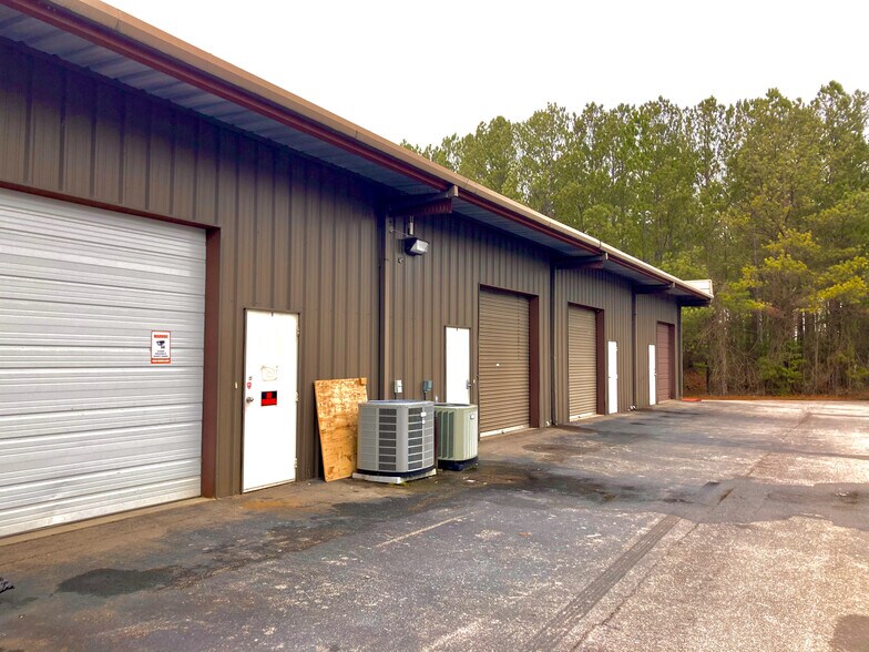 130 Centrum Dr, Irmo, SC à louer - Photo du bâtiment - Image 3 de 10