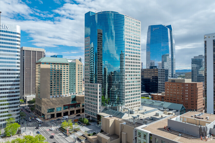 1200 17th St, Denver, CO à louer - Photo du bâtiment - Image 1 de 28