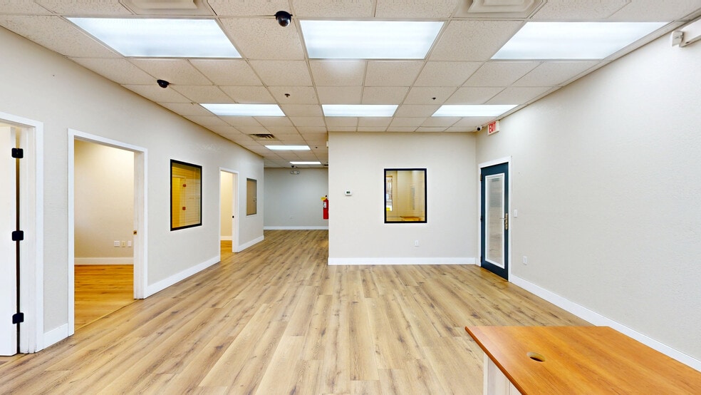 1056 NE 16th St, Ocala, FL à louer - Numérisation 3D de Matterport - Image 2 de 50