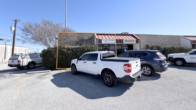 2435-2441 Boardwalk St, San Antonio, TX à louer Photo intérieure- Image 2 de 2