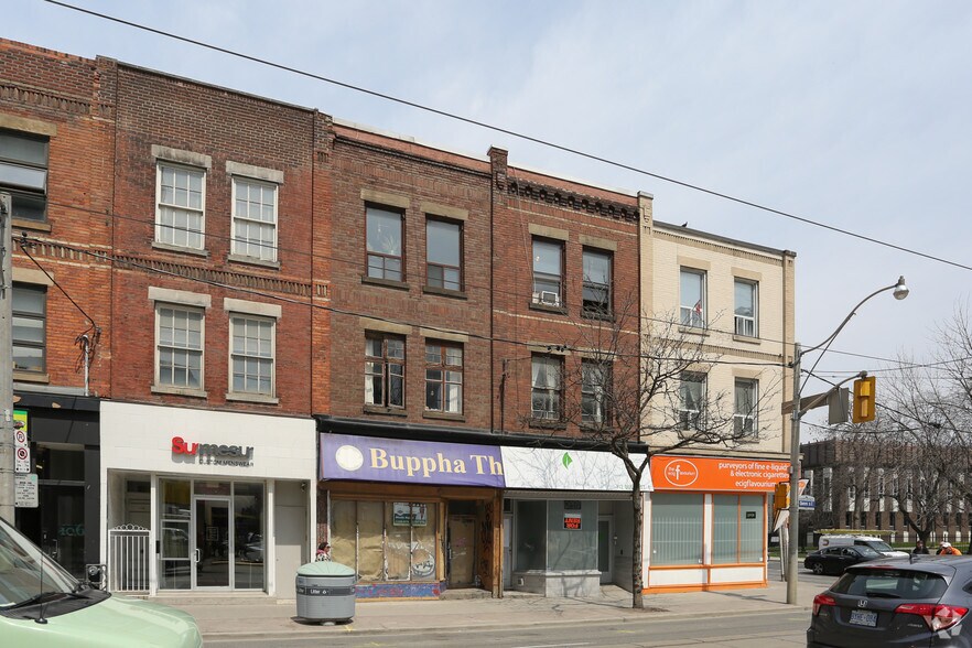 110-112 Queen St E, Toronto, ON for sale - Primary Photo - Image 1 of 1