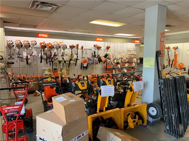 5280 Caughdenoy Rd, Clay, NY à vendre - Photo intérieure - Image 3 de 13