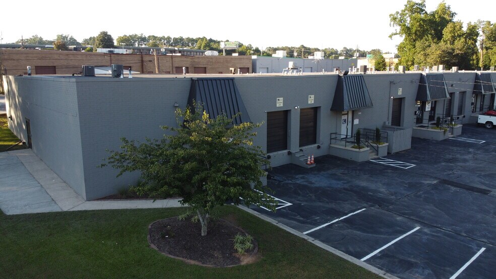 3114 Marjan Dr, Atlanta, GA for lease - Building Photo - Image 1 of 5
