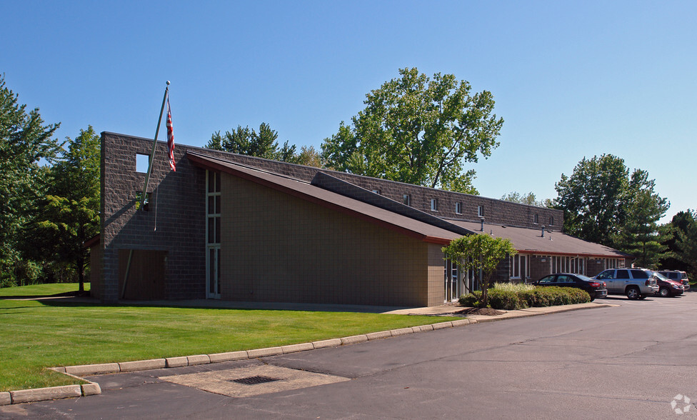 26031 Center Ridge Rd, Westlake, OH for lease - Building Photo - Image 1 of 10