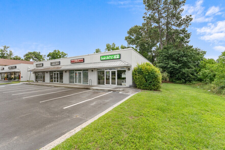 10520 Abercorn St, Savannah, GA à louer - Photo du bâtiment - Image 3 de 8