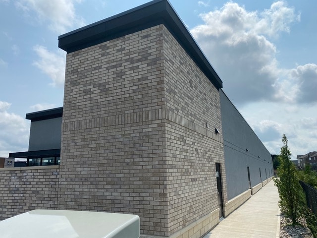 197 Pinehurst Rd, Paris, ON à louer - Photo du bâtiment - Image 3 de 7