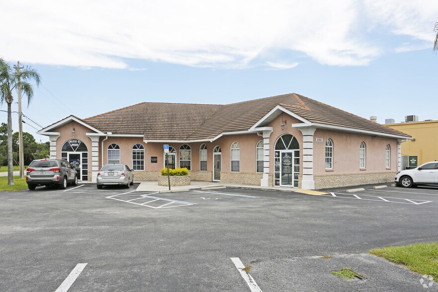 2001 S McCall Rd, Englewood, FL à vendre - Photo du bâtiment - Image 2 de 4