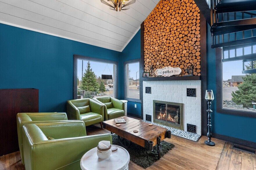 24217 State Hwy 35, Siren, WI à vendre - Photo du bâtiment - Image 1 de 44