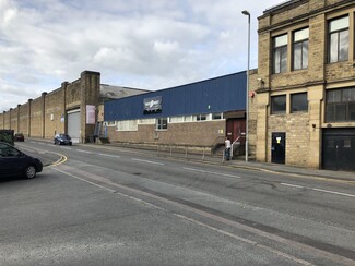 Plus de détails pour St. Thomas Rd, Huddersfield - Bureau à louer