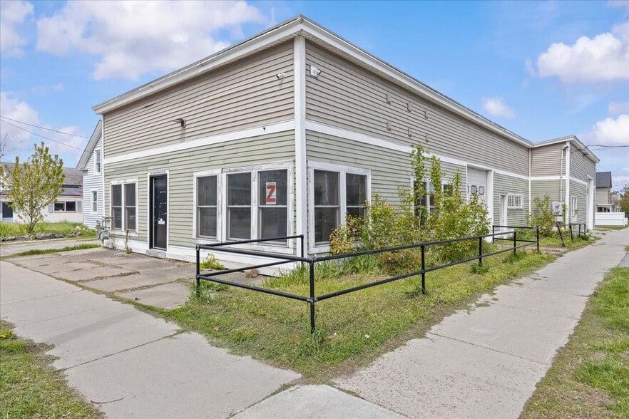 21 Bright St, Burlington, VT for sale - Building Photo - Image 2 of 19