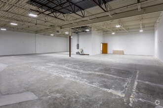 7850-7890 12th Ave S, Bloomington, MN for lease Interior Photo- Image 2 of 8