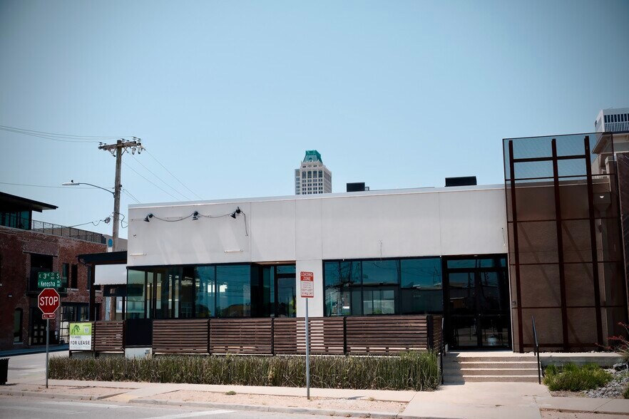 222 S Kenosha Ave, Tulsa, OK à louer - Photo du bâtiment - Image 2 de 27