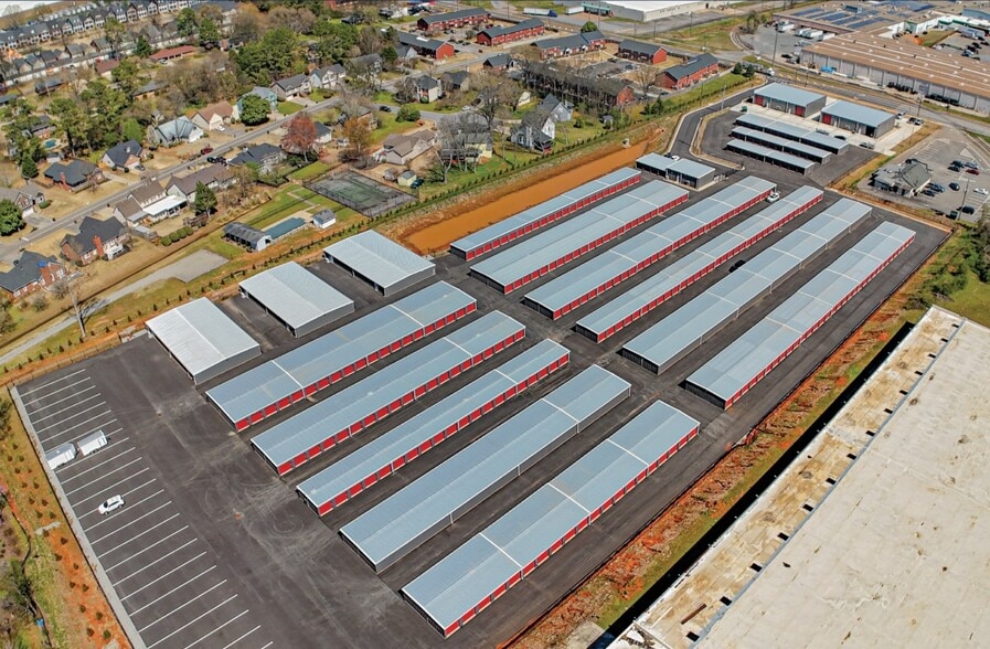 671 S Erwin St, Cartersville, GA for lease - Primary Photo - Image 1 of 1