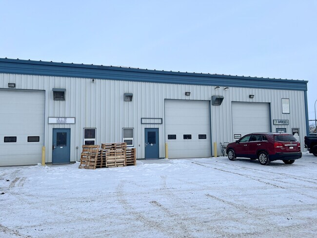 Plus de détails pour 5512 45th St, Leduc, AB - Industriel à louer
