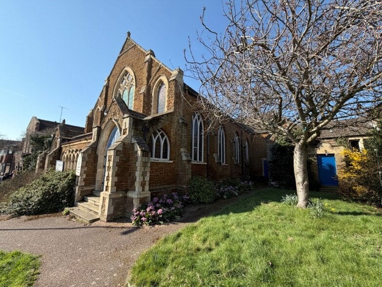 68 Lowestoft Rd, Great Yarmouth à vendre - Photo du bâtiment - Image 3 de 15