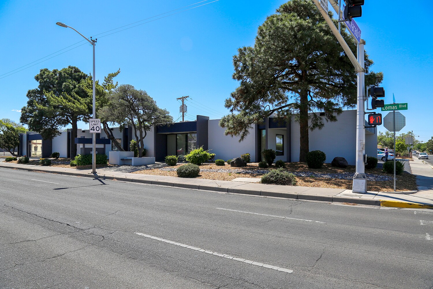 5800-5810 Lomas Blvd NE, Albuquerque, NM à louer Photo du bâtiment- Image 1 de 12