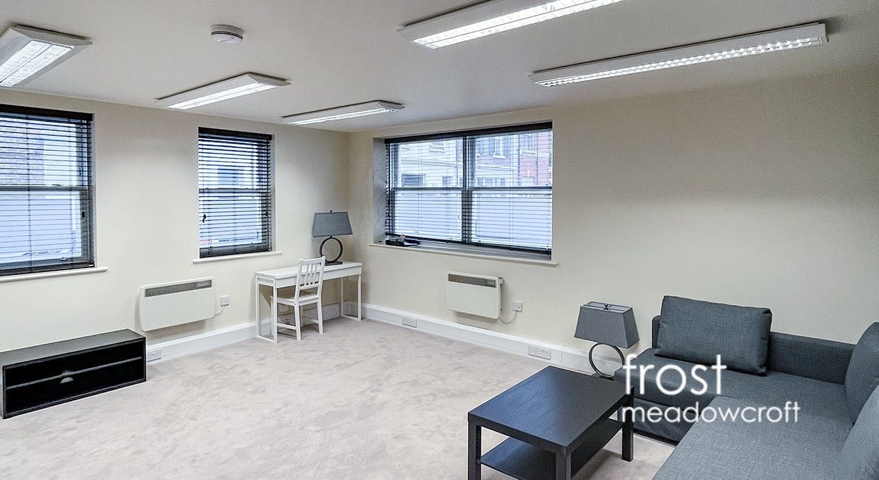 10 Hornton Pl, Londres à louer Photo intérieure- Image 1 de 1