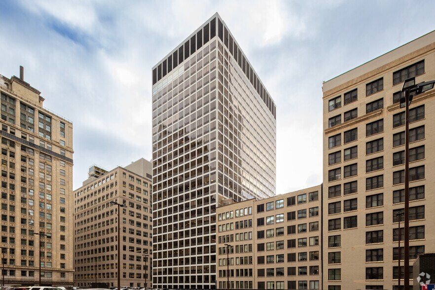 200 W Jackson Blvd, Chicago, IL à louer - Photo du bâtiment - Image 2 de 3