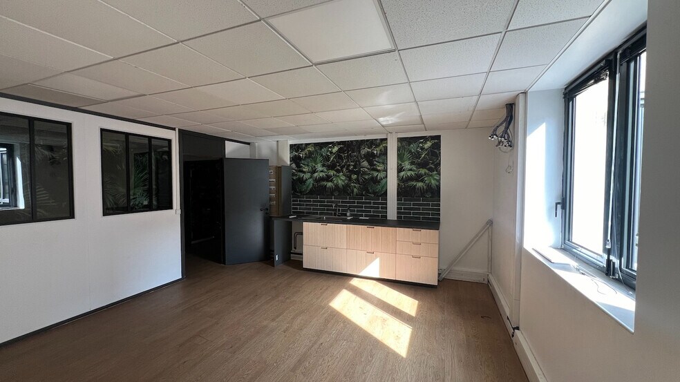 Bureau dans Boulogne-Billancourt à louer - Photo du bâtiment - Image 3 de 16