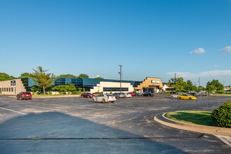 1720 E Primrose St, Springfield, MO for lease Building Photo- Image 2 of 8