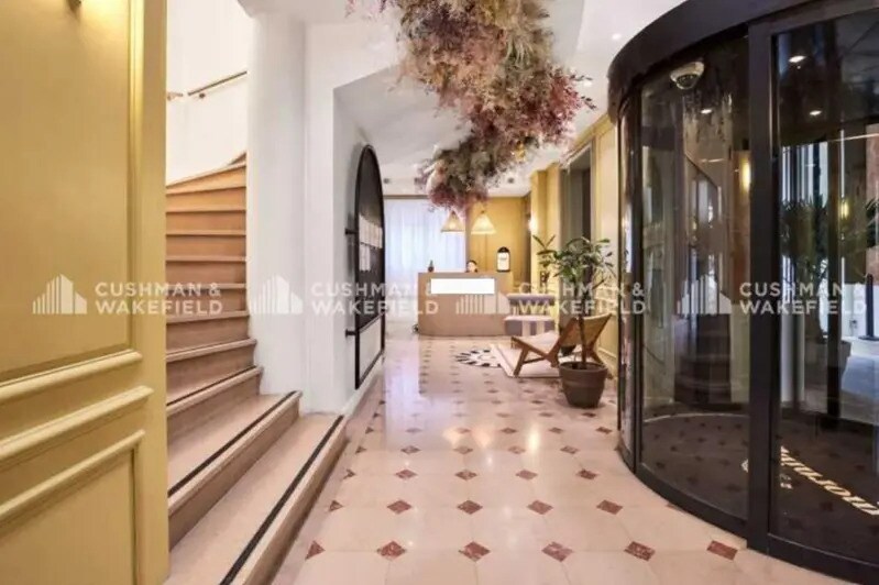 6 Rue De Penthièvre, Paris for lease - Building Photo - Image 2 of 7