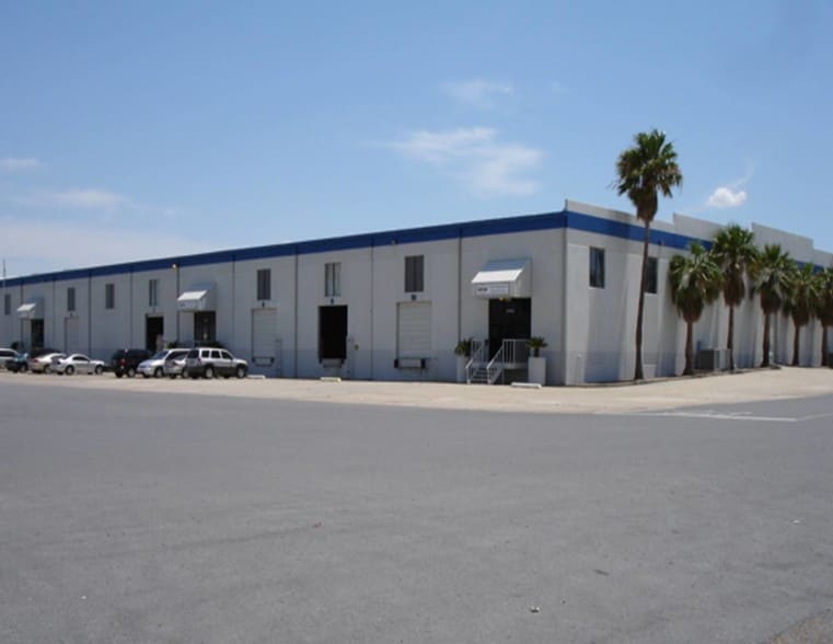 615 Elca Ln, Brownsville, TX for lease - Building Photo - Image 2 of 3