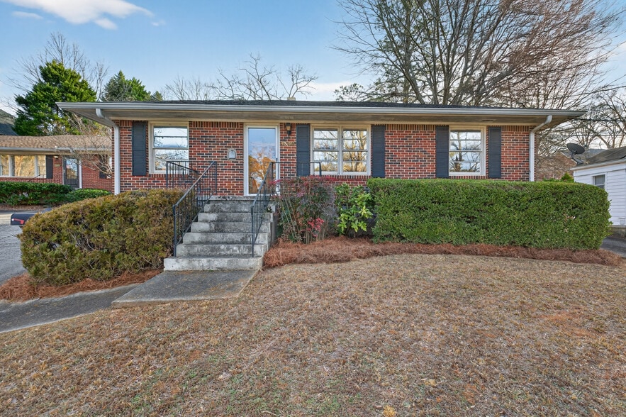 1393 Church St, Decatur, GA à vendre - Photo du bâtiment - Image 2 de 32