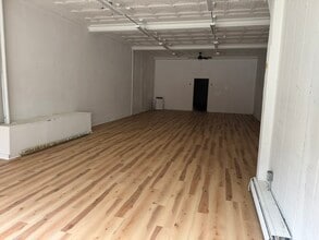 435 Cavitt Ave, Trafford, PA for lease Interior Photo- Image 1 of 6