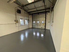 Chestnut Crescent, Bassingham for lease Interior Photo- Image 2 of 4