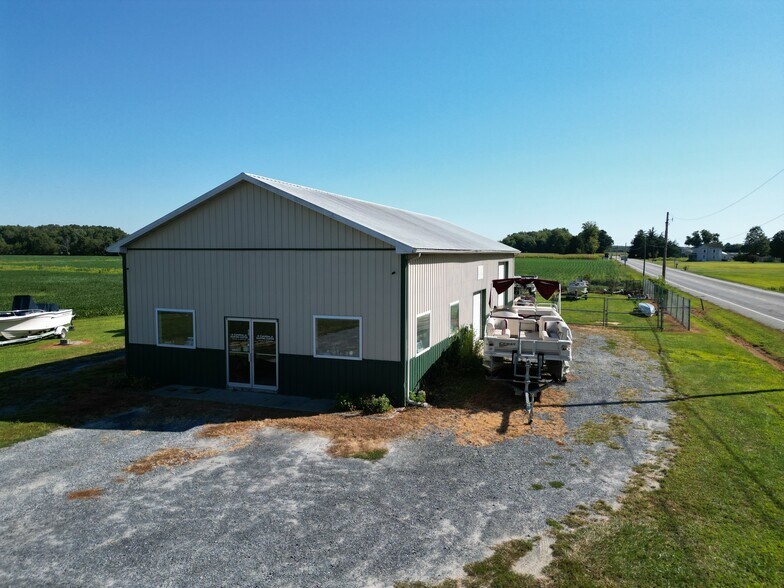 1 Commerce Ln, Ridgely, MD à vendre - Photo du bâtiment - Image 3 de 11