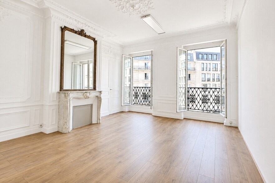 68 Rue La Fayette, Paris à louer - Photo du bâtiment - Image 2 de 6