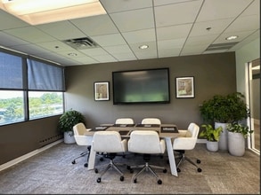 100 Matsonford Rd, Radnor, PA for lease Interior Photo- Image 2 of 6