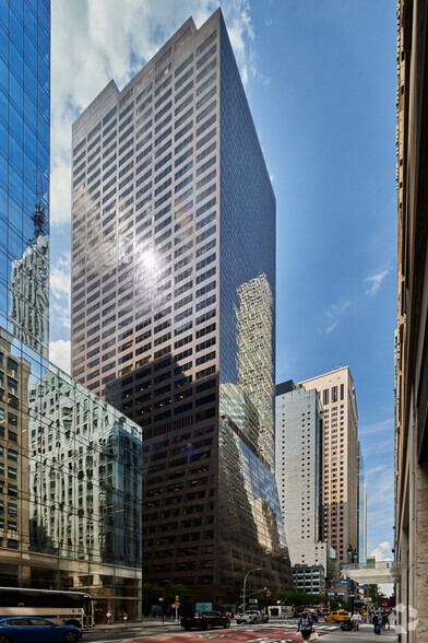 520 Madison Ave, New York, NY for lease - Building Photo - Image 1 of 5